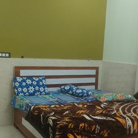 Shree Hari Guest House Ayodhya Exteriér fotografie